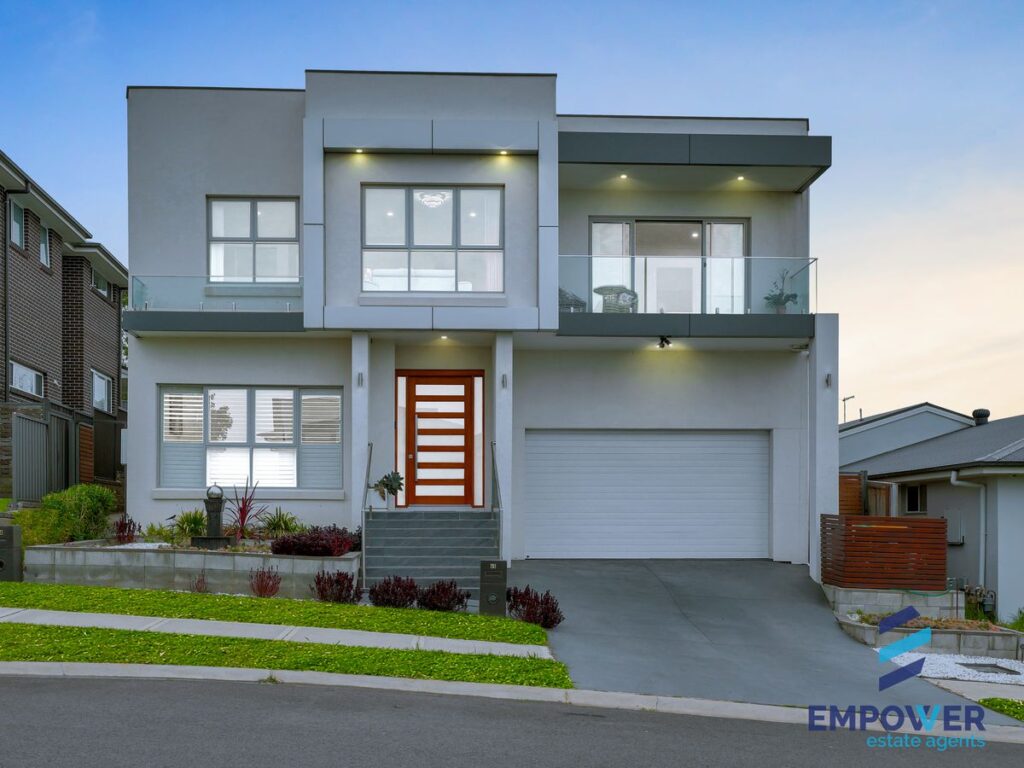 5 Bedroom House For Sale in Campbelltown with Granny Flat