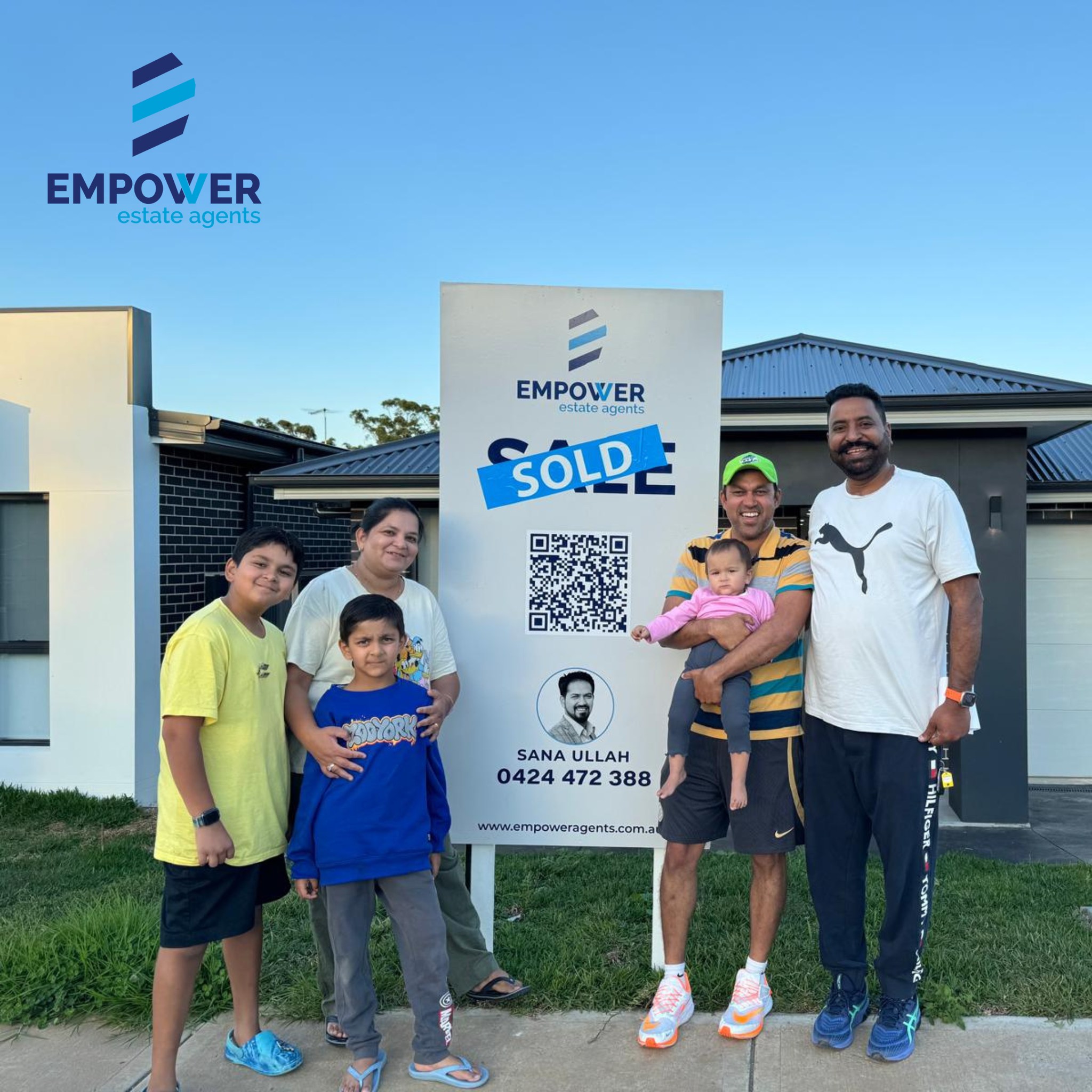 Happy buyers with keys Empower Estate Agents